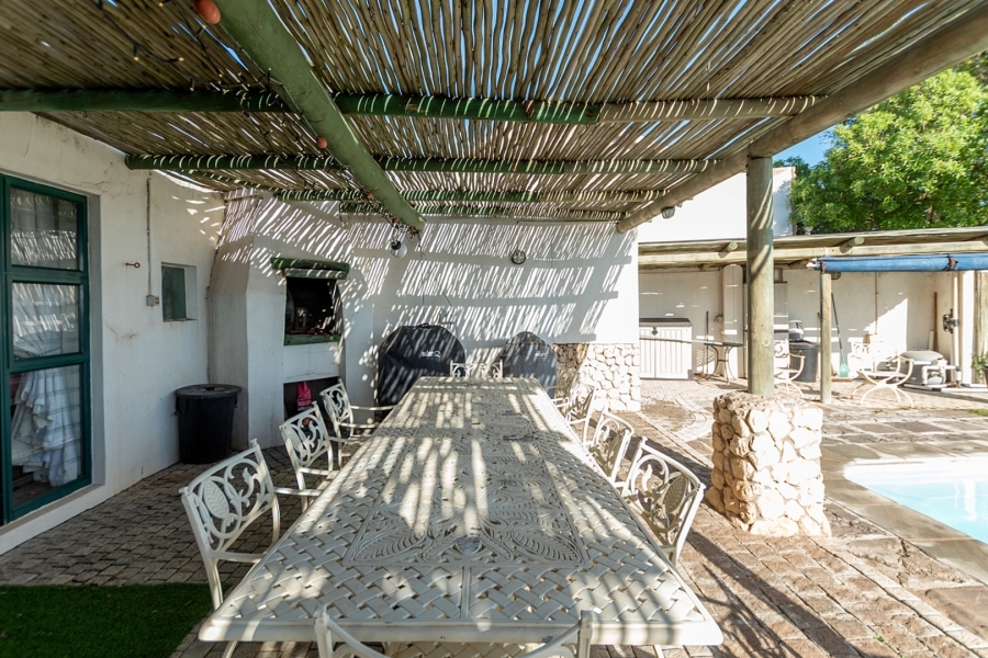 5 Bedroom Property for Sale in Duyker Eiland Western Cape